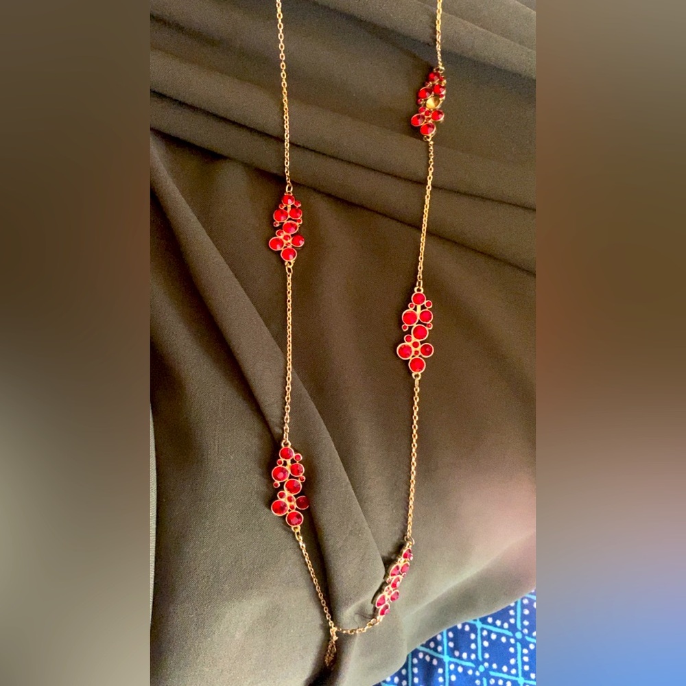 Gorgeous red necklace